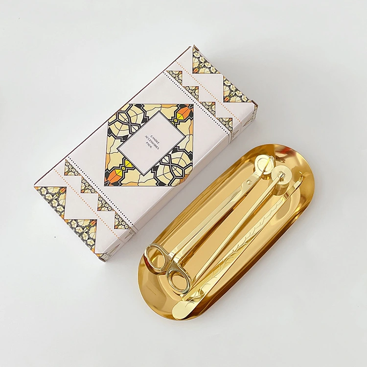 मेणबत्ती विक ट्रिमिंग साधने